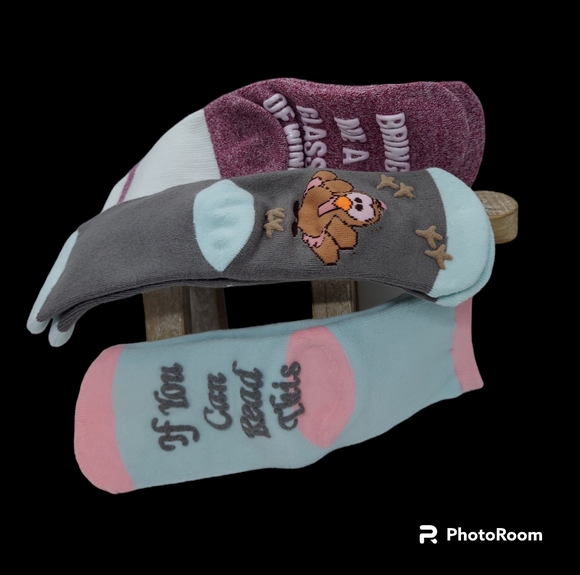 Lot of 3 pairs of  Women's Thanksgiving Socks NWOT - Picture 4 of 7